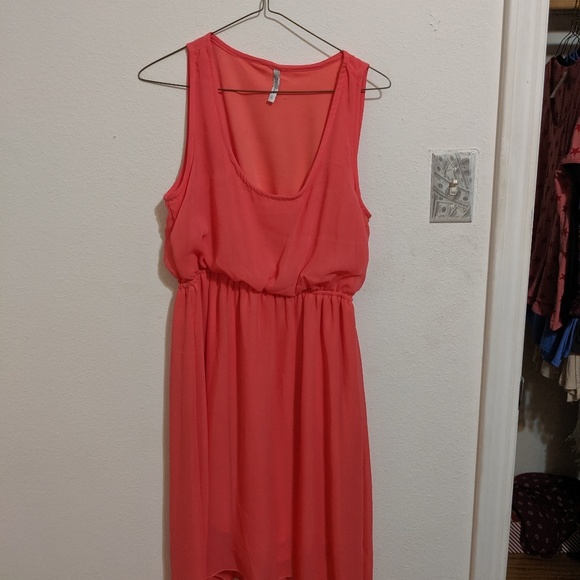 Clothes - Picture 6 of 8